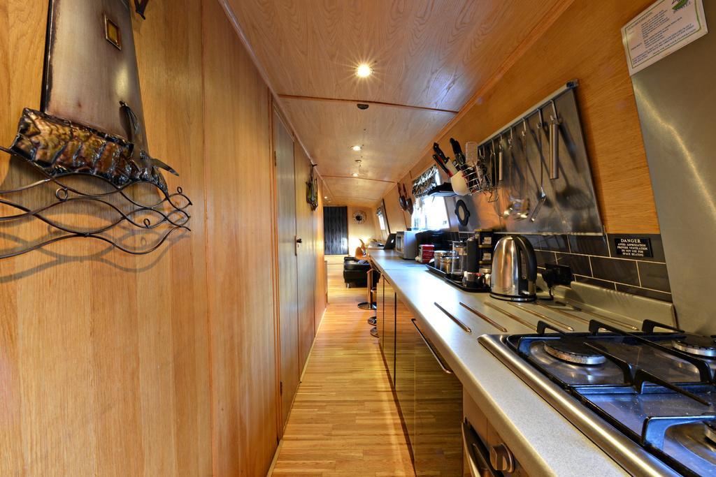 Edinburgh - Houseboats Hotel Exterior foto